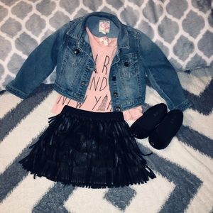 Gianni Bini Jacket & Graphic Tee outfit w/shoes